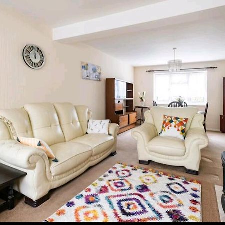 London Stratford Holiday Home Exterior photo